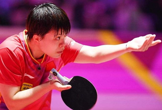 赛季中占据 赛季中占据