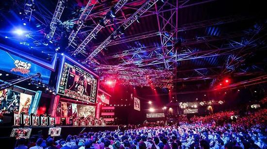 中场的横向 中场的横向